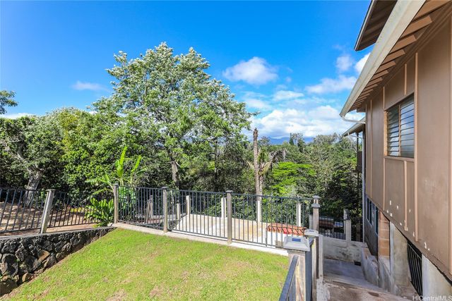95-173 Waikalani Drive, Mililani, HI 96789