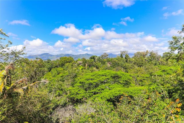 95-173 Waikalani Drive, Mililani, HI 96789