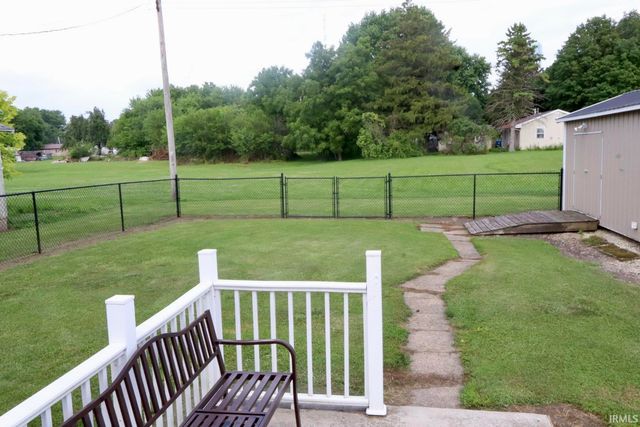 203 N Stokes Street, Boswell, IN 47921