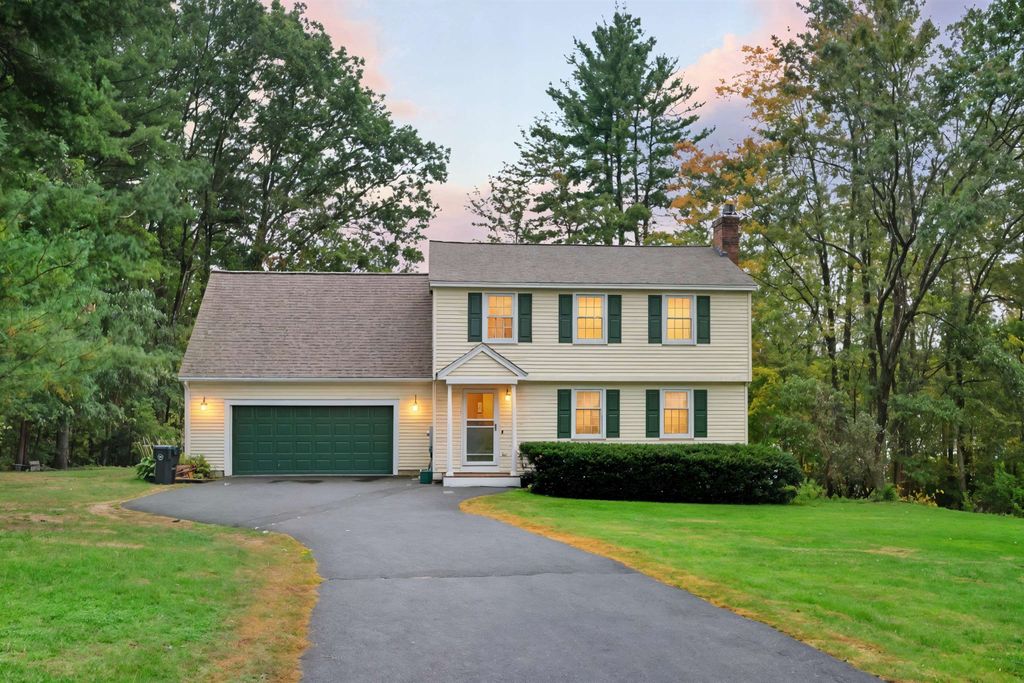 17 Severance Drive, Londonderry, NH 03053