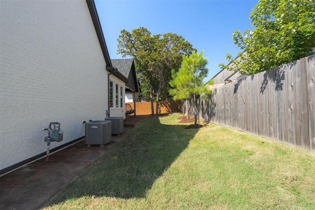 7325 Skipping Stone Drive, Edmond, OK 73034