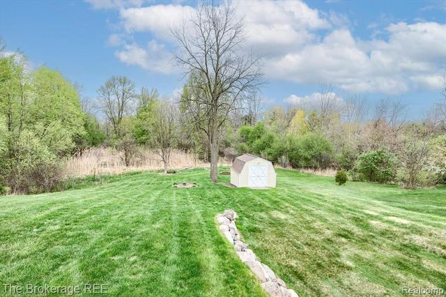 10047 Fox Run Drive, Davison, MI 48423