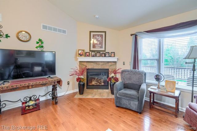 10047 Fox Run Drive, Davison, MI 48423