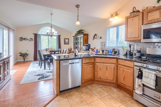 10047 Fox Run Drive, Davison, MI 48423