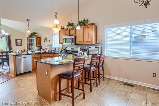 10047 Fox Run Drive, Davison, MI 48423