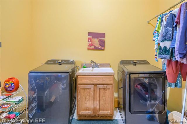 10047 Fox Run Drive, Davison, MI 48423