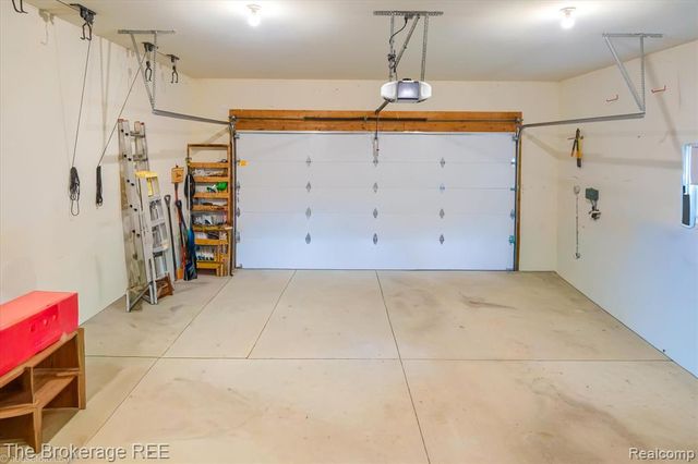10047 Fox Run Drive, Davison, MI 48423
