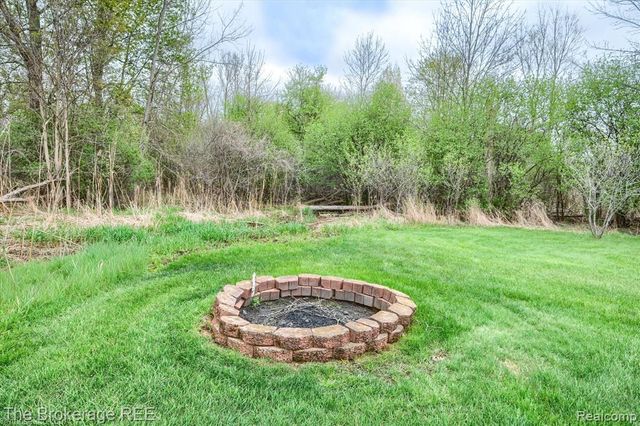 10047 Fox Run Drive, Davison, MI 48423