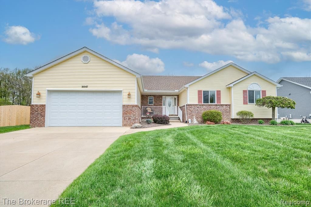 10047 Fox Run Drive, Davison, MI 48423