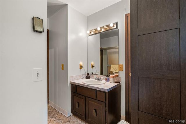 2650 N Lake George Road, Metamora, MI 48455