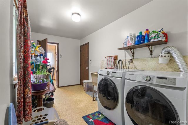 2650 N Lake George Road, Metamora, MI 48455