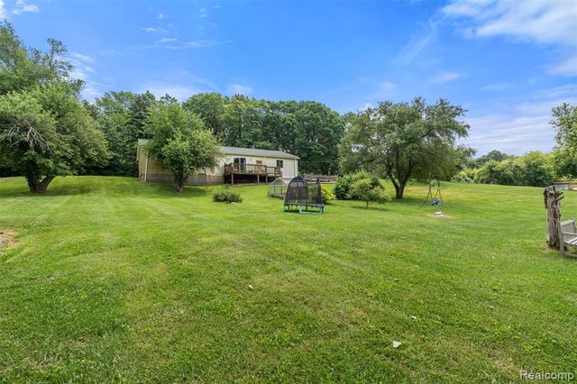 2650 N Lake George Road, Metamora, MI 48455