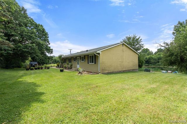 2650 N Lake George Road, Metamora, MI 48455