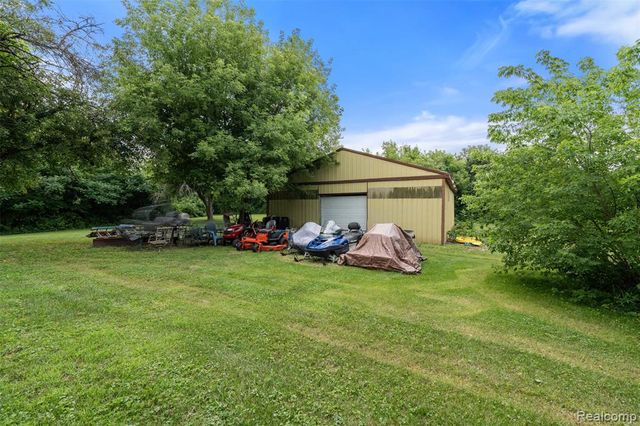 2650 N Lake George Road, Metamora, MI 48455