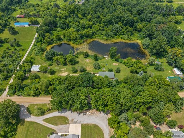2650 N Lake George Road, Metamora, MI 48455