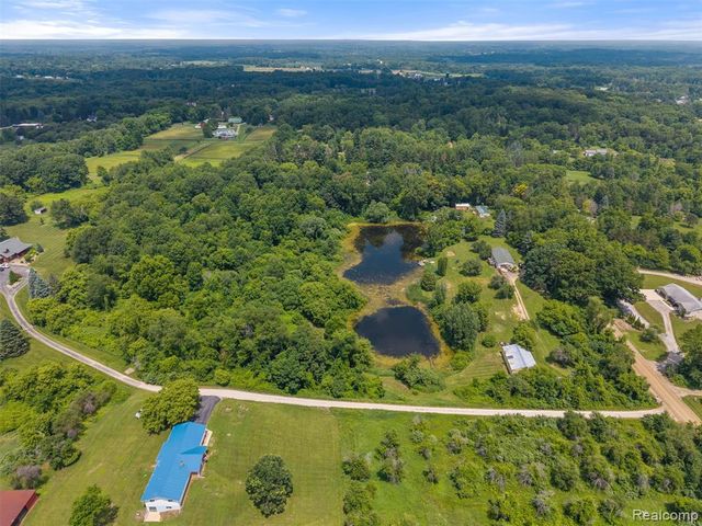 2650 N Lake George Road, Metamora, MI 48455