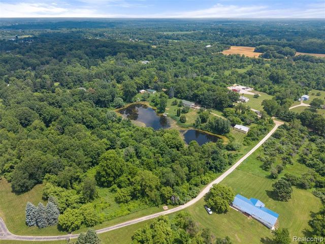 2650 N Lake George Road, Metamora, MI 48455
