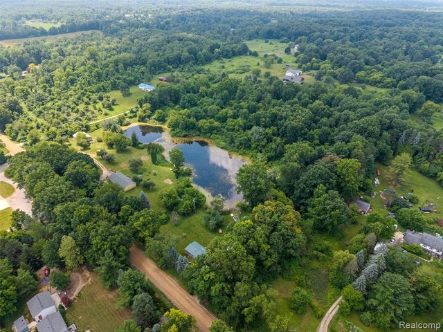 2650 N Lake George Road, Metamora, MI 48455