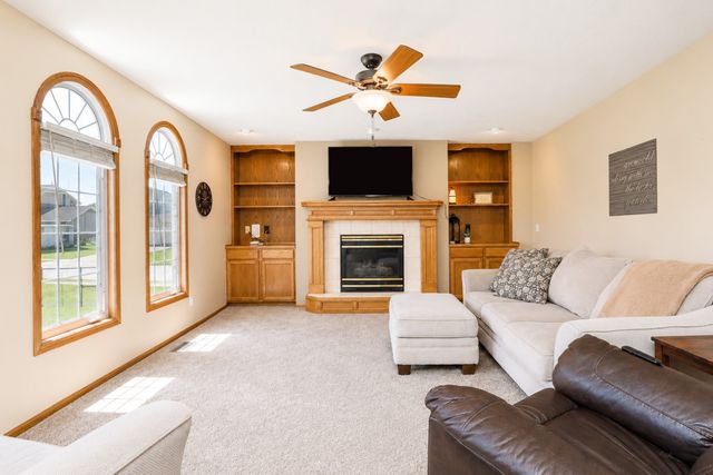 802 13th Street SE, Altoona, IA 50009
