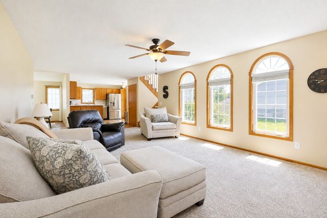 802 13th Street SE, Altoona, IA 50009