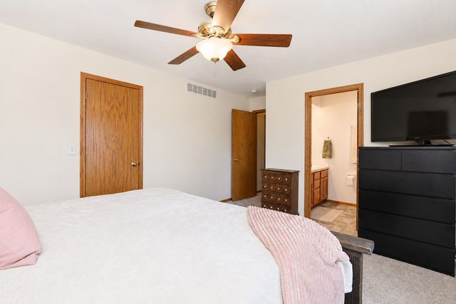 802 13th Street SE, Altoona, IA 50009