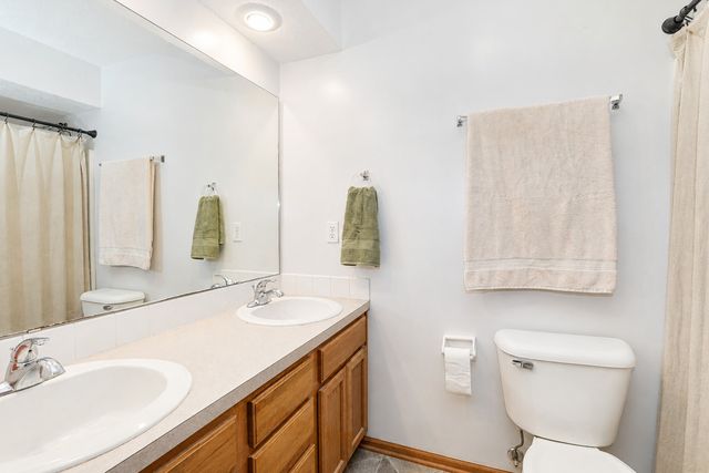 802 13th Street SE, Altoona, IA 50009