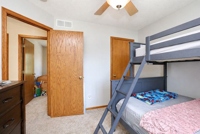 802 13th Street SE, Altoona, IA 50009