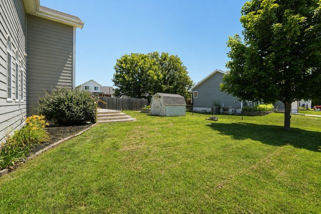802 13th Street SE, Altoona, IA 50009