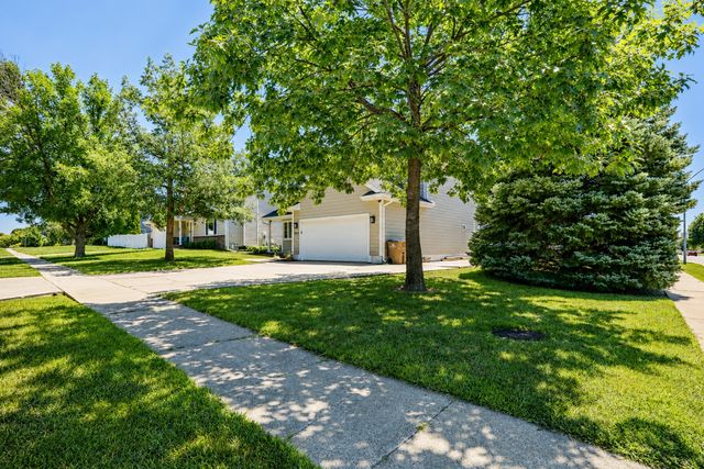 802 13th Street SE, Altoona, IA 50009