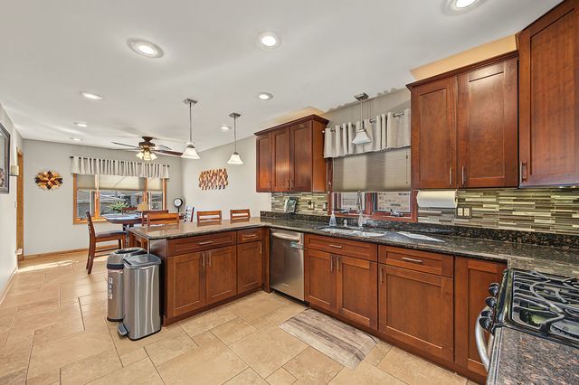 11629 S Avenue J, Chicago, IL 60617