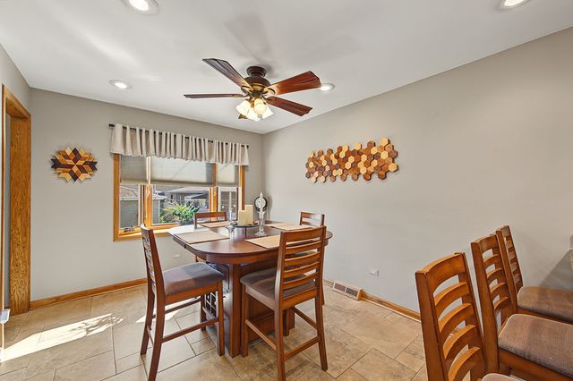 11629 S Avenue J, Chicago, IL 60617