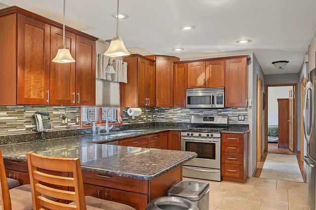 11629 S Avenue J, Chicago, IL 60617