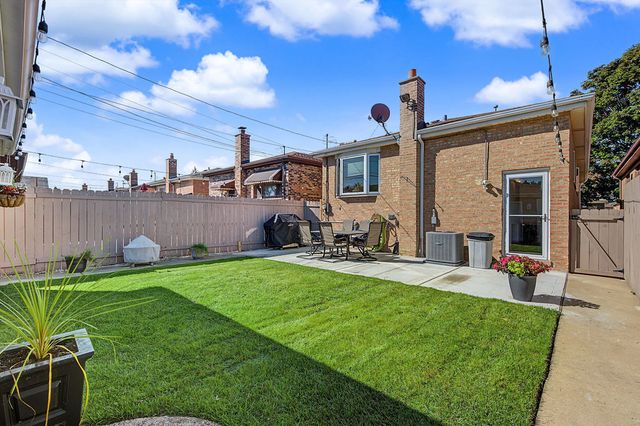 11629 S Avenue J, Chicago, IL 60617