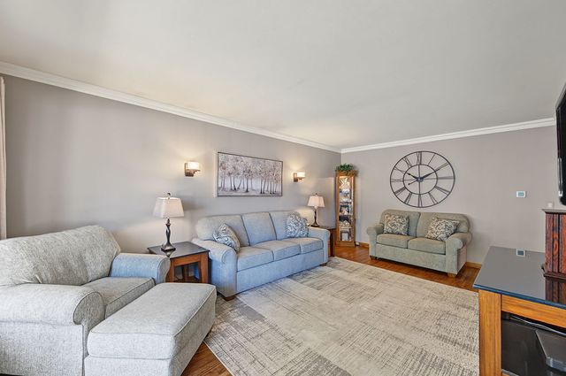 11629 S Avenue J, Chicago, IL 60617