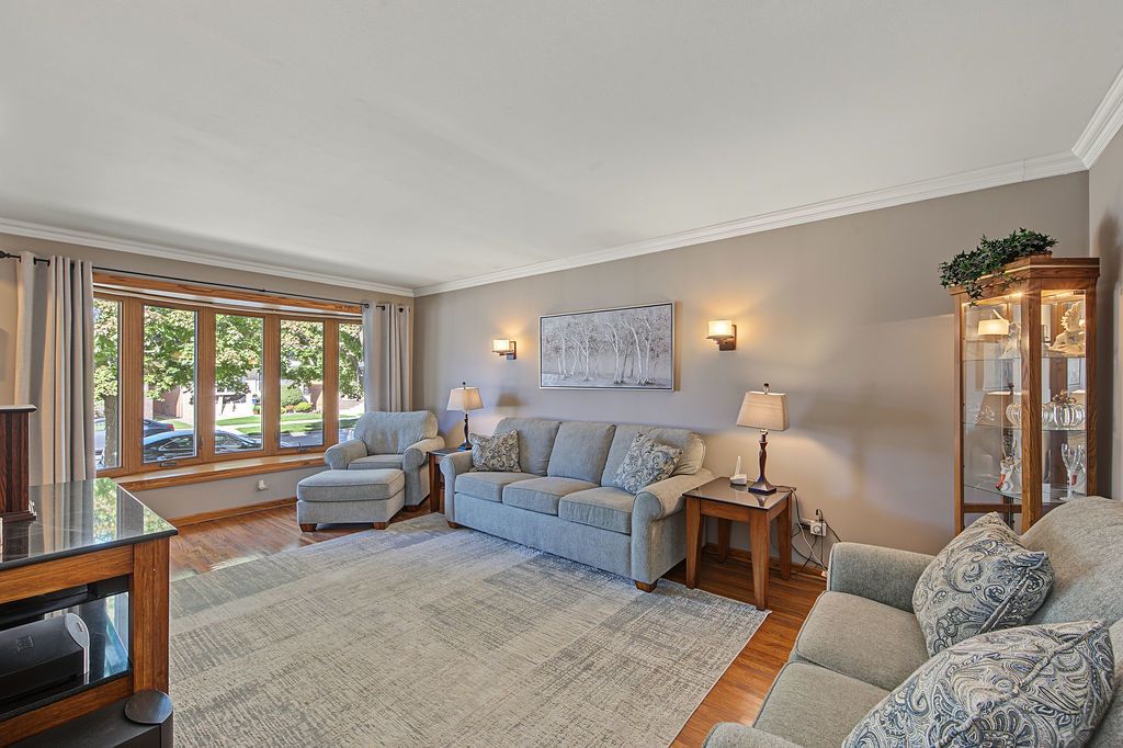 11629 S Avenue J, Chicago, IL 60617 — photo 4