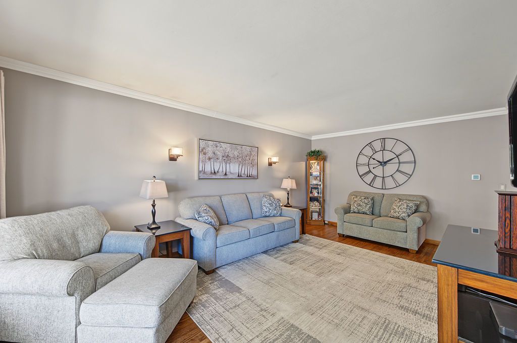 11629 S Avenue J, Chicago, IL 60617 — photo 5
