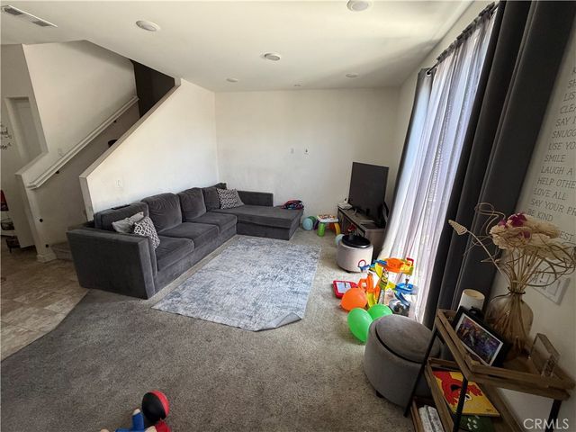 1374 Chervil Way, Upland, CA 91786