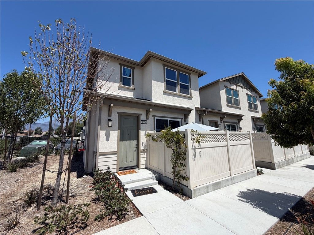 1374 Chervil Way, Upland, CA 91786