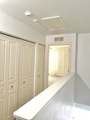 308 Niagara Drive, Volo, IL 60073