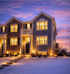 308 Niagara Drive, Volo, IL 60073