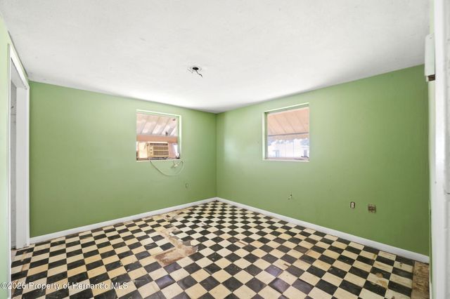 10 S Jackson Street, Beverly Hills, FL 34465