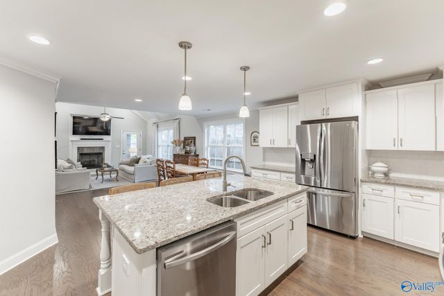 15587 Ironcrest Drive, Harvest, AL 35749