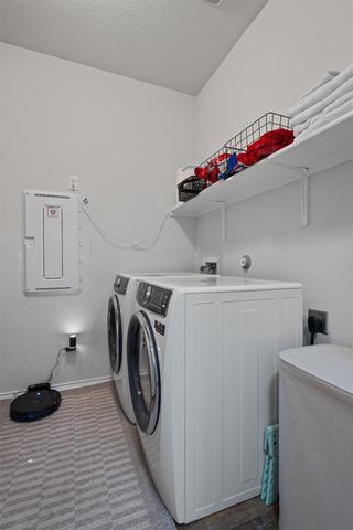 124 Northern Harrier CT, Leander, TX 78641