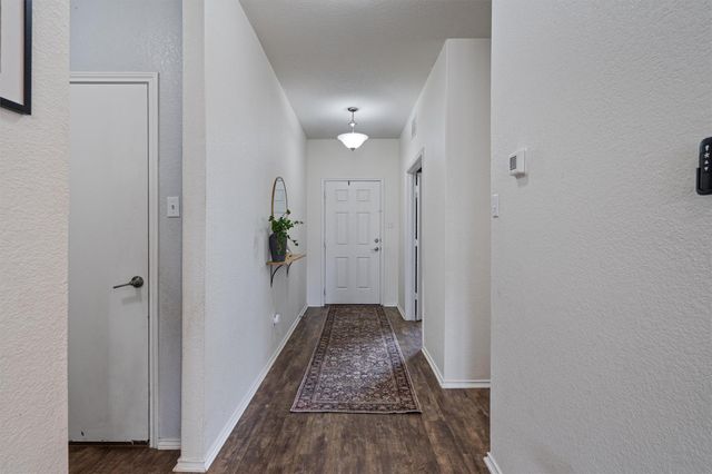 124 Northern Harrier CT, Leander, TX 78641