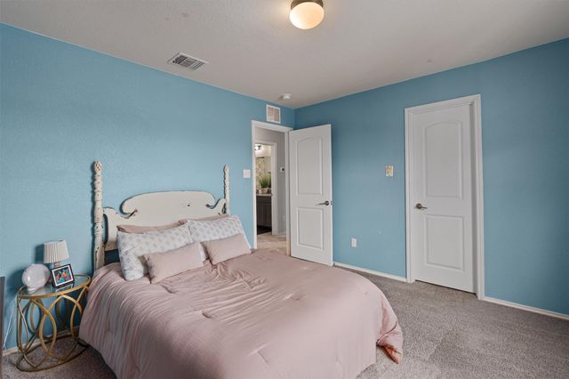 124 Northern Harrier CT, Leander, TX 78641