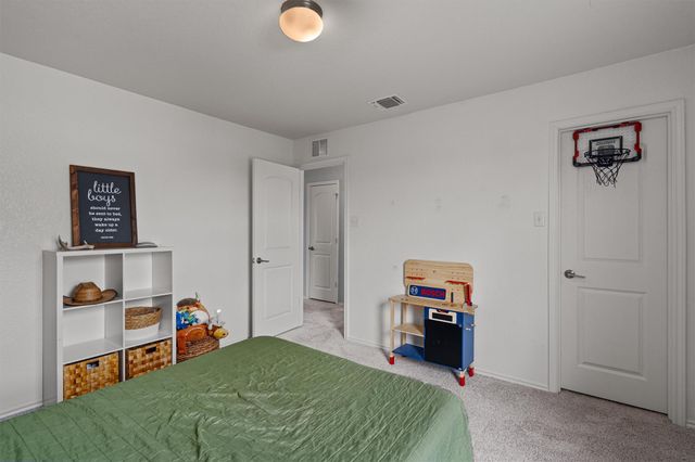 124 Northern Harrier CT, Leander, TX 78641