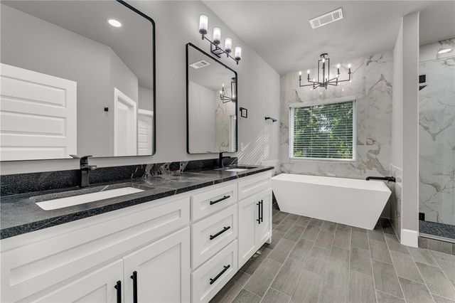 11 Ellesmere Lane, Bella Vista, AR 72714