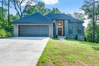 11 Ellesmere Lane, Bella Vista, AR 72714