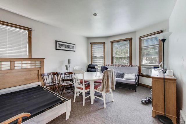 5037 W SUNNYSIDE Avenue, Chicago, IL 60630