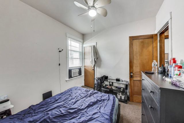 5037 W SUNNYSIDE Avenue, Chicago, IL 60630